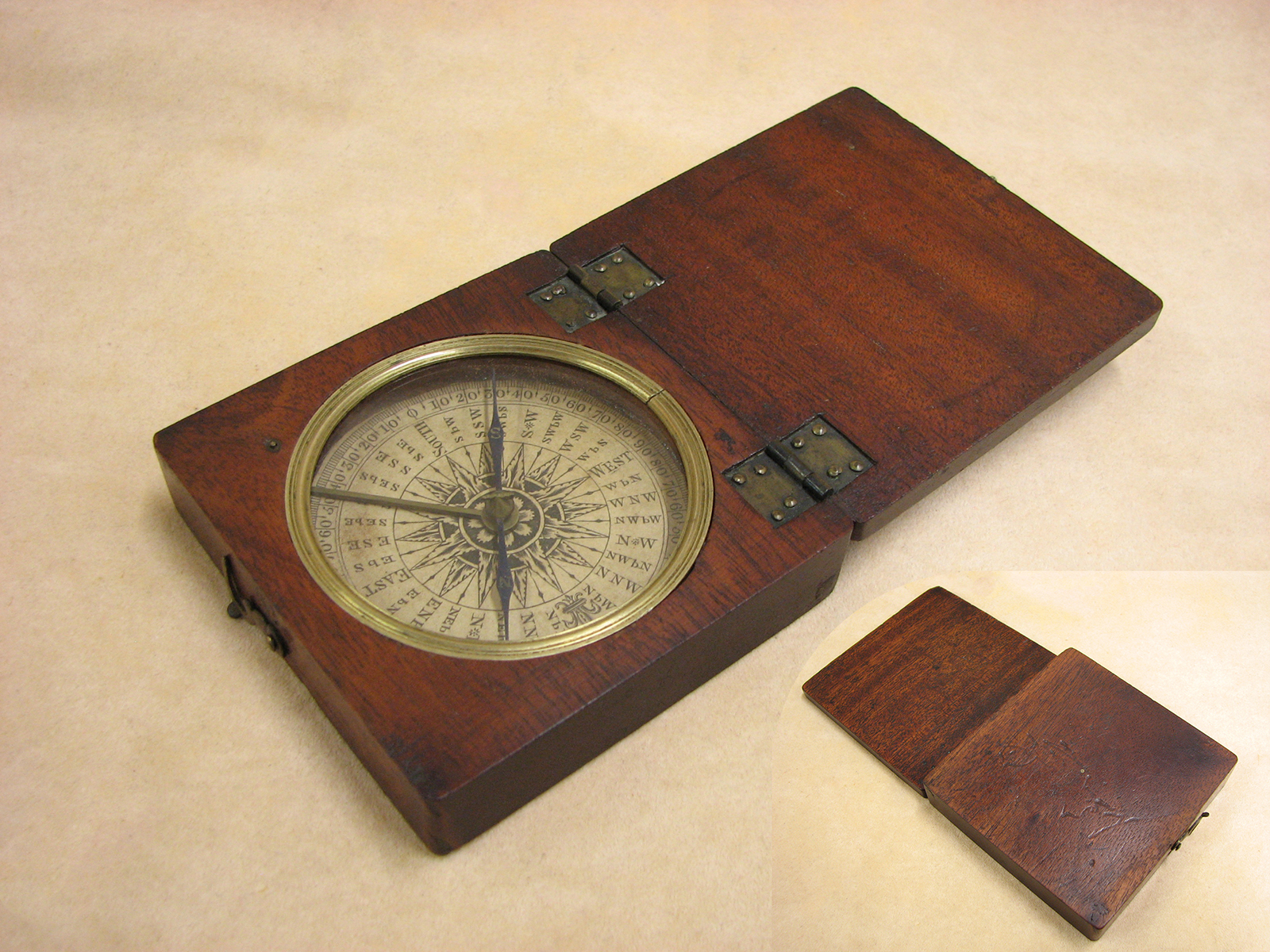 Georgian mahogany cased pocket compass circa 1820